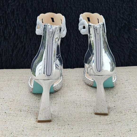Betsey Johnson Women Heel Sandal JAD Silver RHINESTONE Bridal Shoe Size 8.5M - Picture 5 of 10